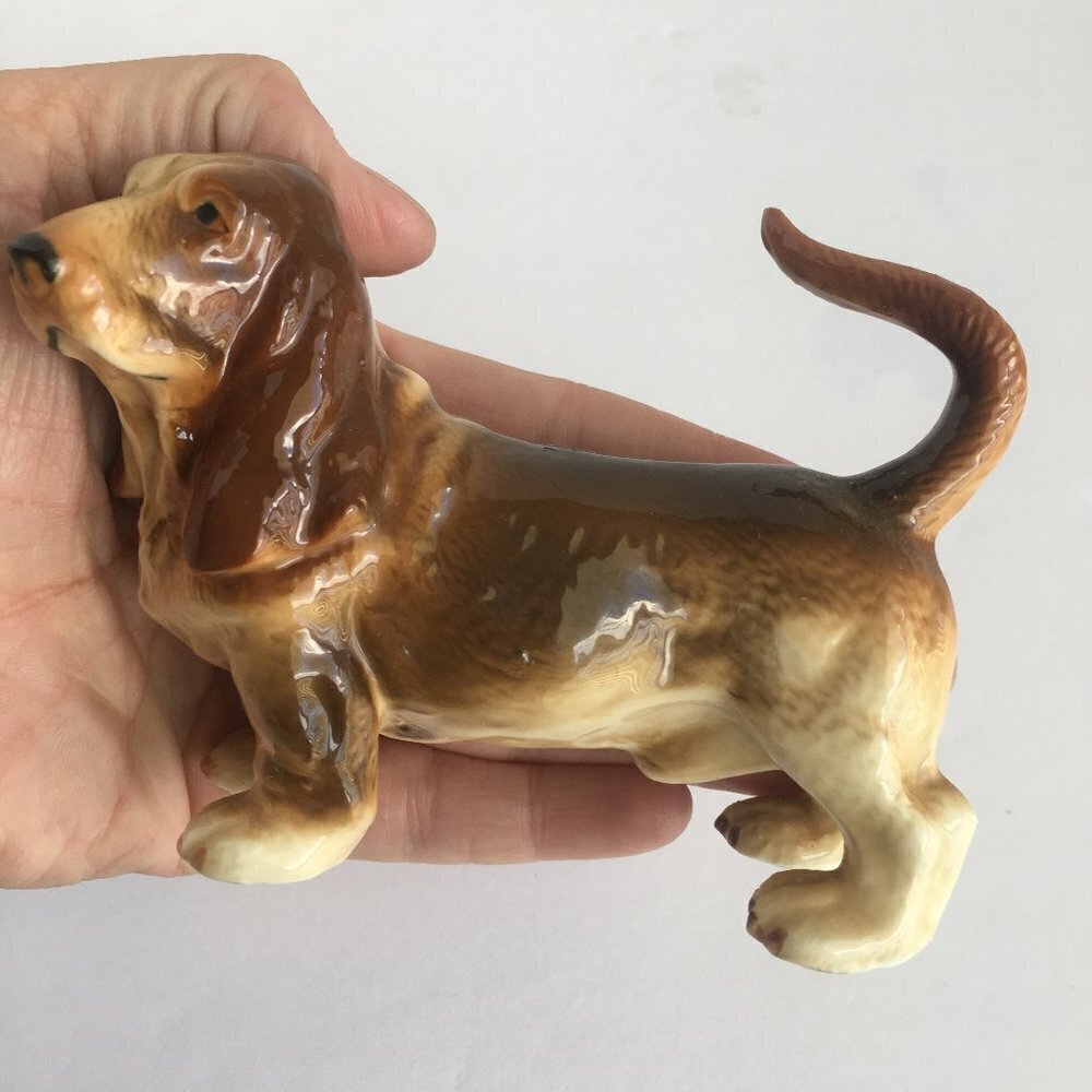 Vintage Dog Figurine Statue‎ - 1950 Basset Hound - Picture 2 of 8